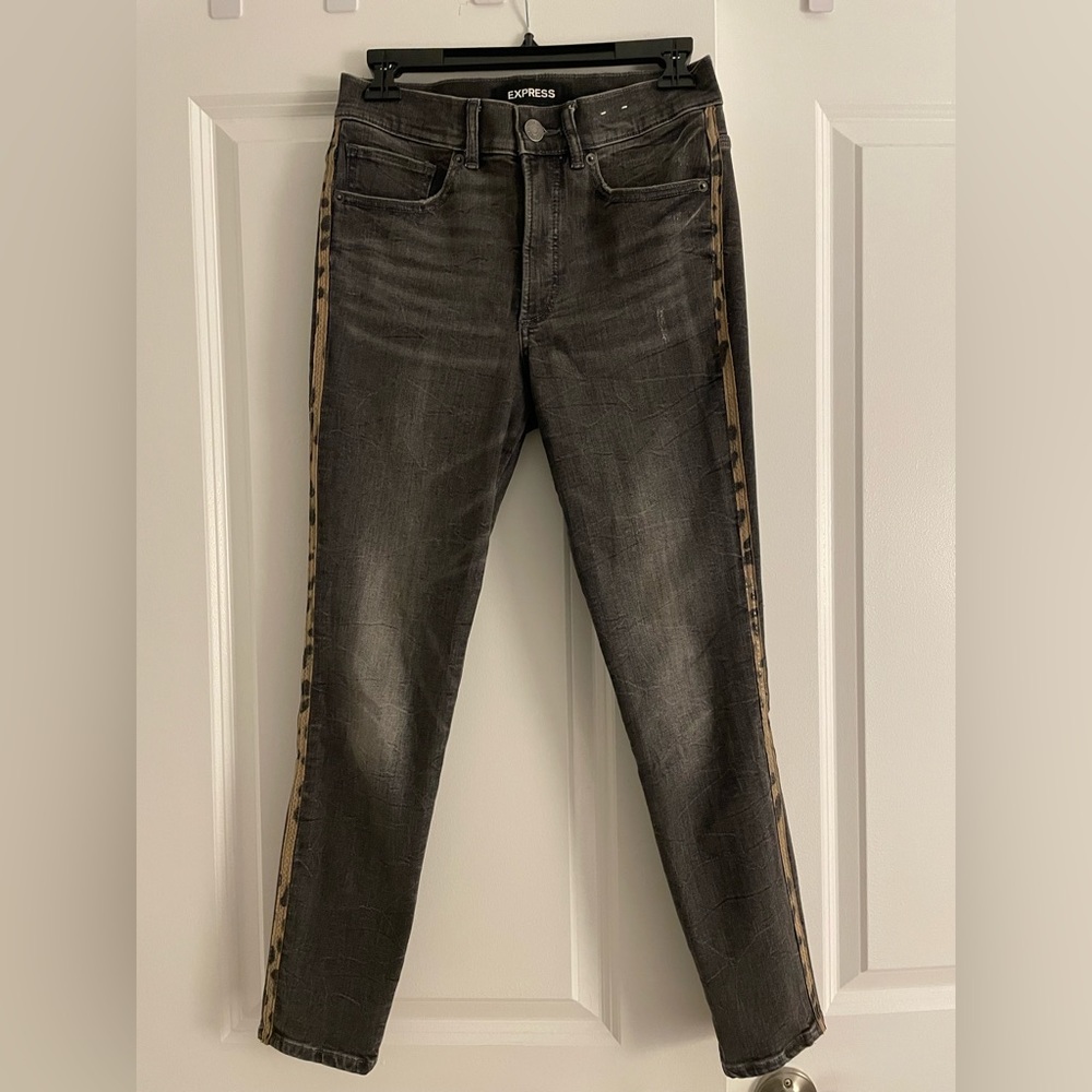 Express Grey Wash High Rise Jeans | Women’s 4